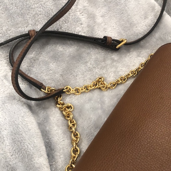 Burberry Henley Wallet On Chain - Picture 9 of 10